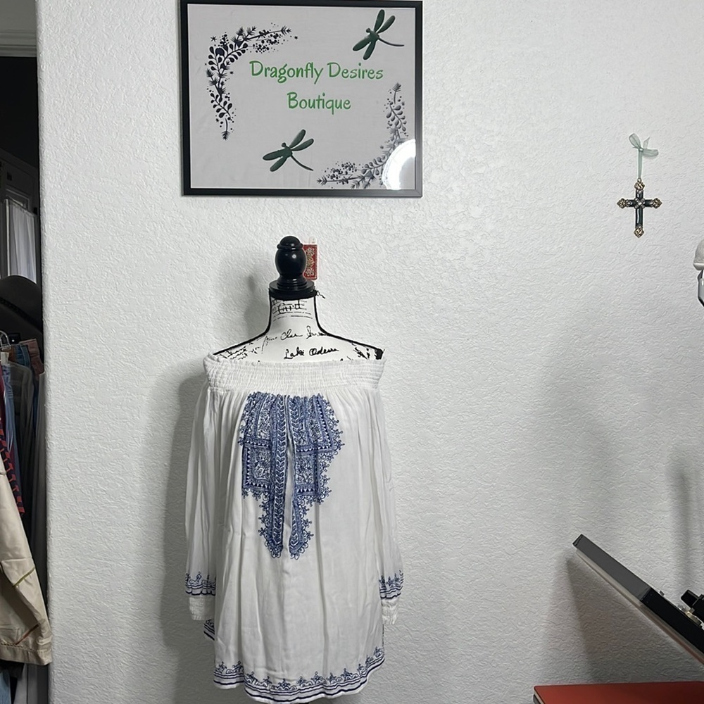 338- REVOLVE Tularosa NWOT White & Blue Off Shoulder Top or Short Dress. Size S. - Picture 2 of 8